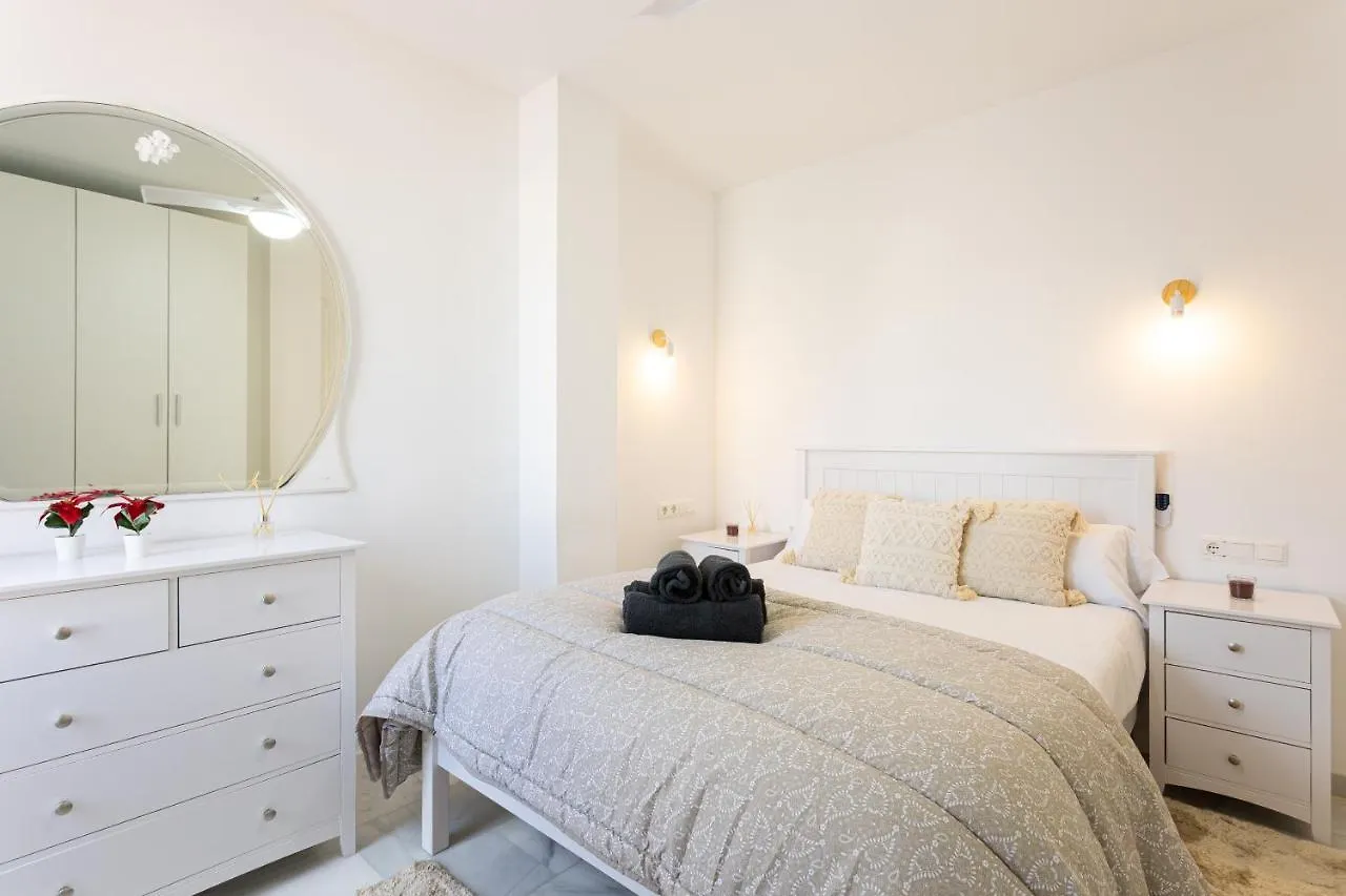 Holidays2Malaga Montesa 700M From The Beach Rooftop Terrace Apartment